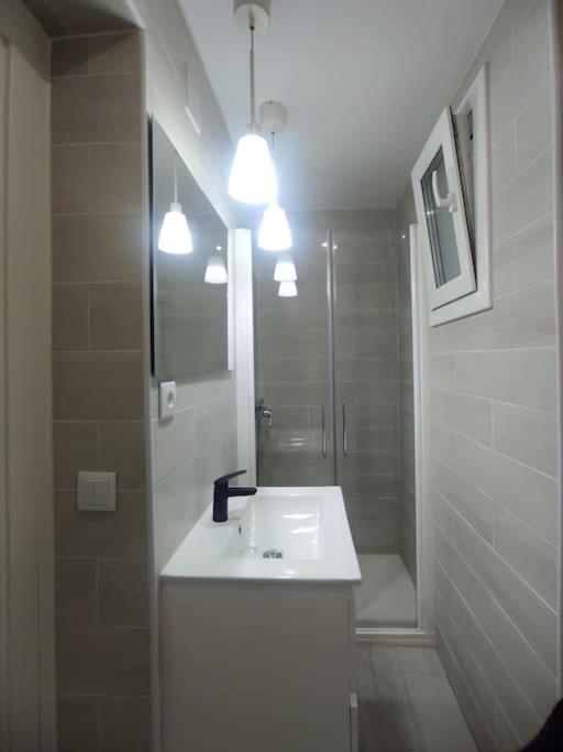 Comfortable Studio In Barrio Salamanca - Bejar Madrid Ngoại thất bức ảnh